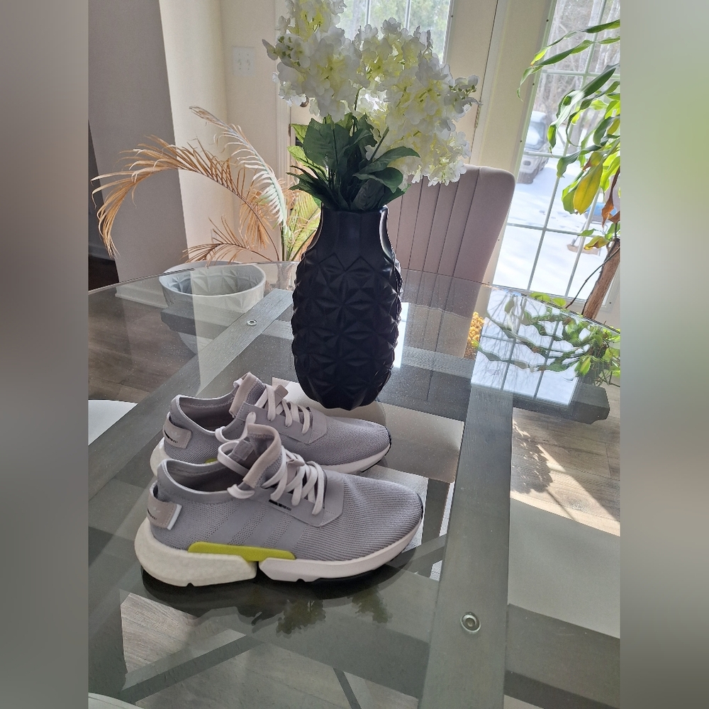 ADIDAS P.O.D.S3.1 athletic or casual stylelist sneakers!🔥 Sz9.5- *UNISEX*-🤗 - Picture 3 of 8